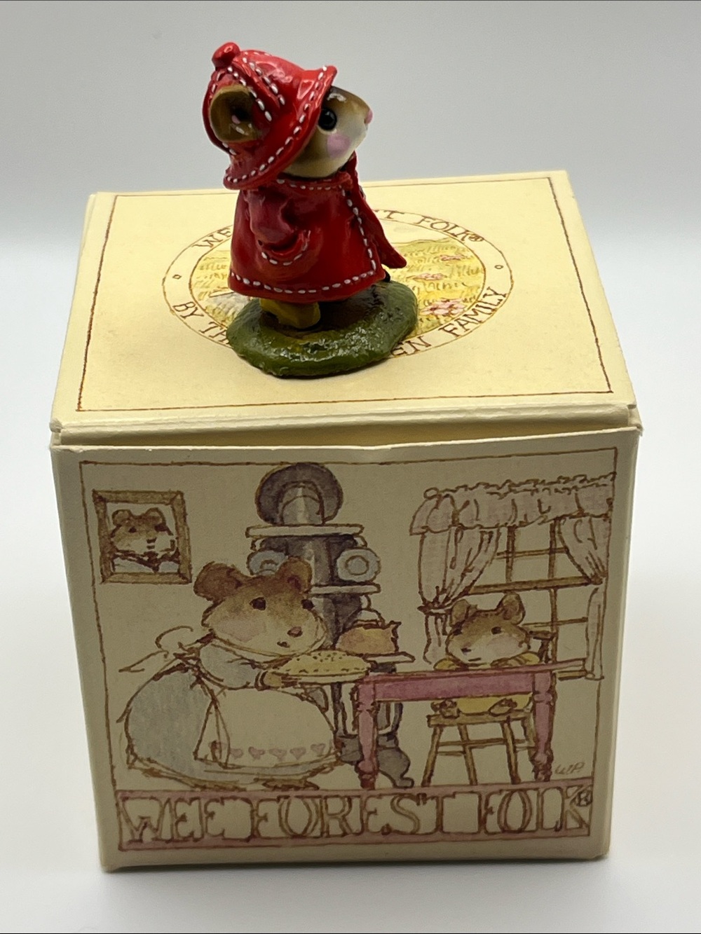 M-180 Wee Forest Folk Petersen Family Wee Forest Folk Red Raincoat Mouse 1991 - Picture 6 of 8